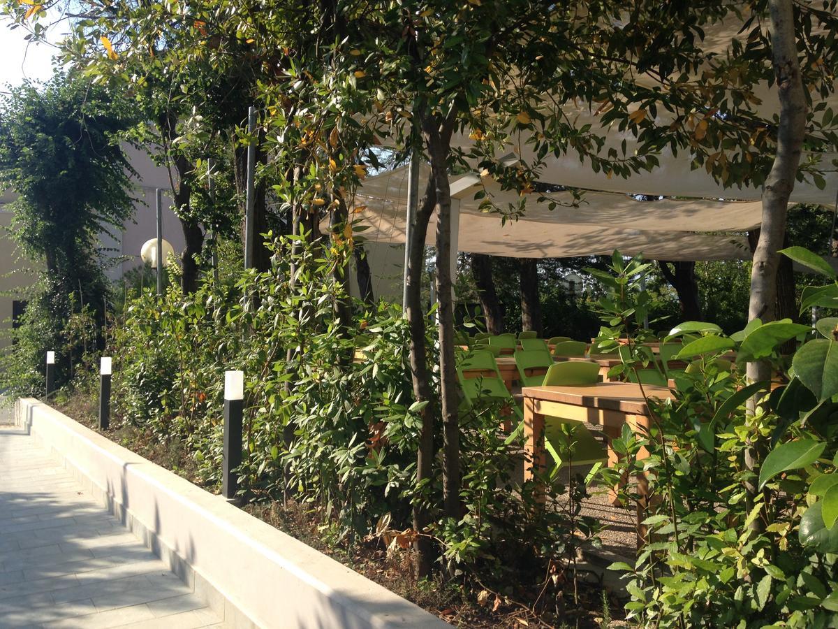 Tabano Ristorante-Casolare Bed & Breakfast Iesi Exterior photo